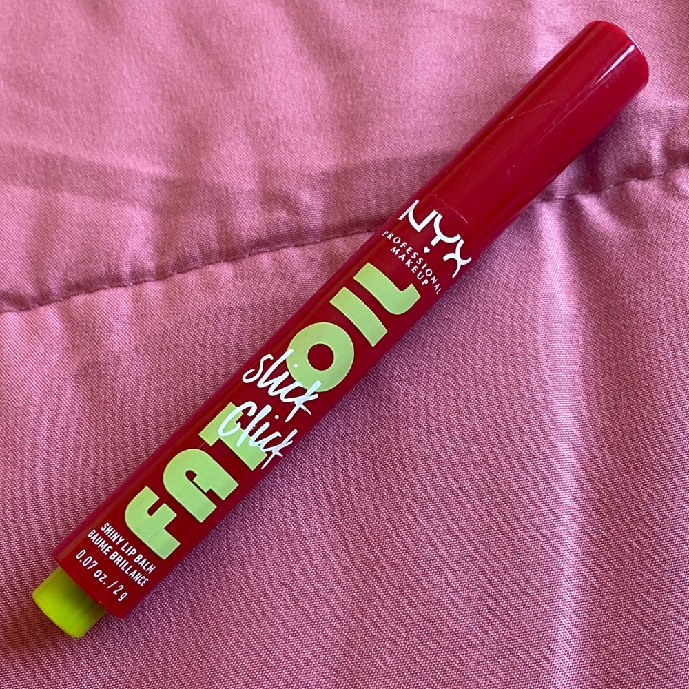 NYX Slick Click Fat Oil Shiny Tinted Lip Balm in Double Tap | Cool Red w Shimmer